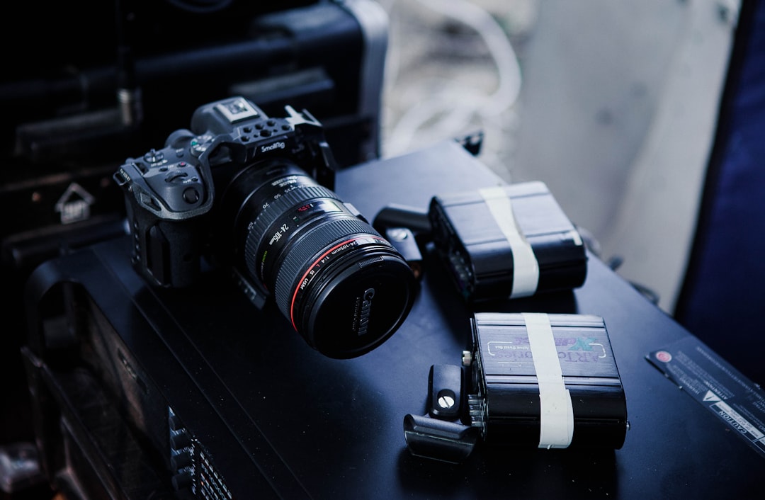 Capturing Moments: A Photographer’s Guide to Essential Equipment Capturing Moments: A Photographer’s Guide to Essential Equipment